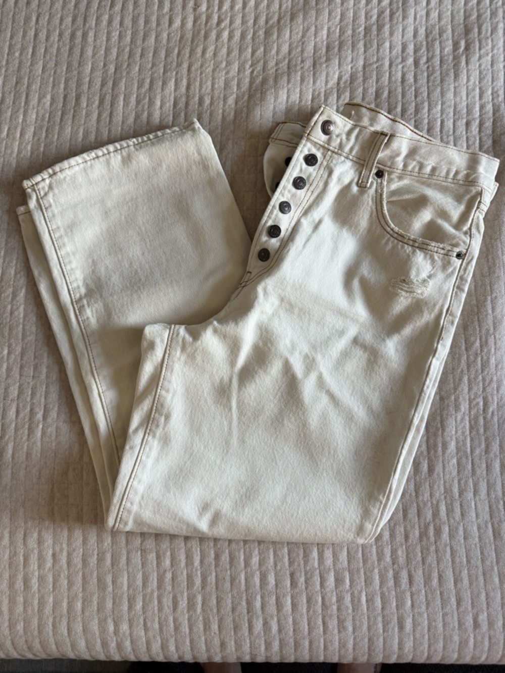 Levi wing hing snap ribcage straight leg jeans - sz 30